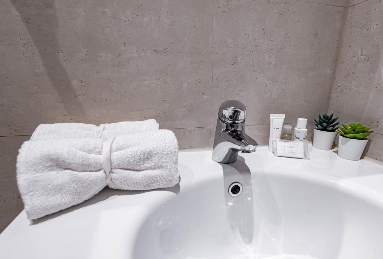 Apartamento Venezia-San Marco View On Luxury Shopping Street Exterior foto