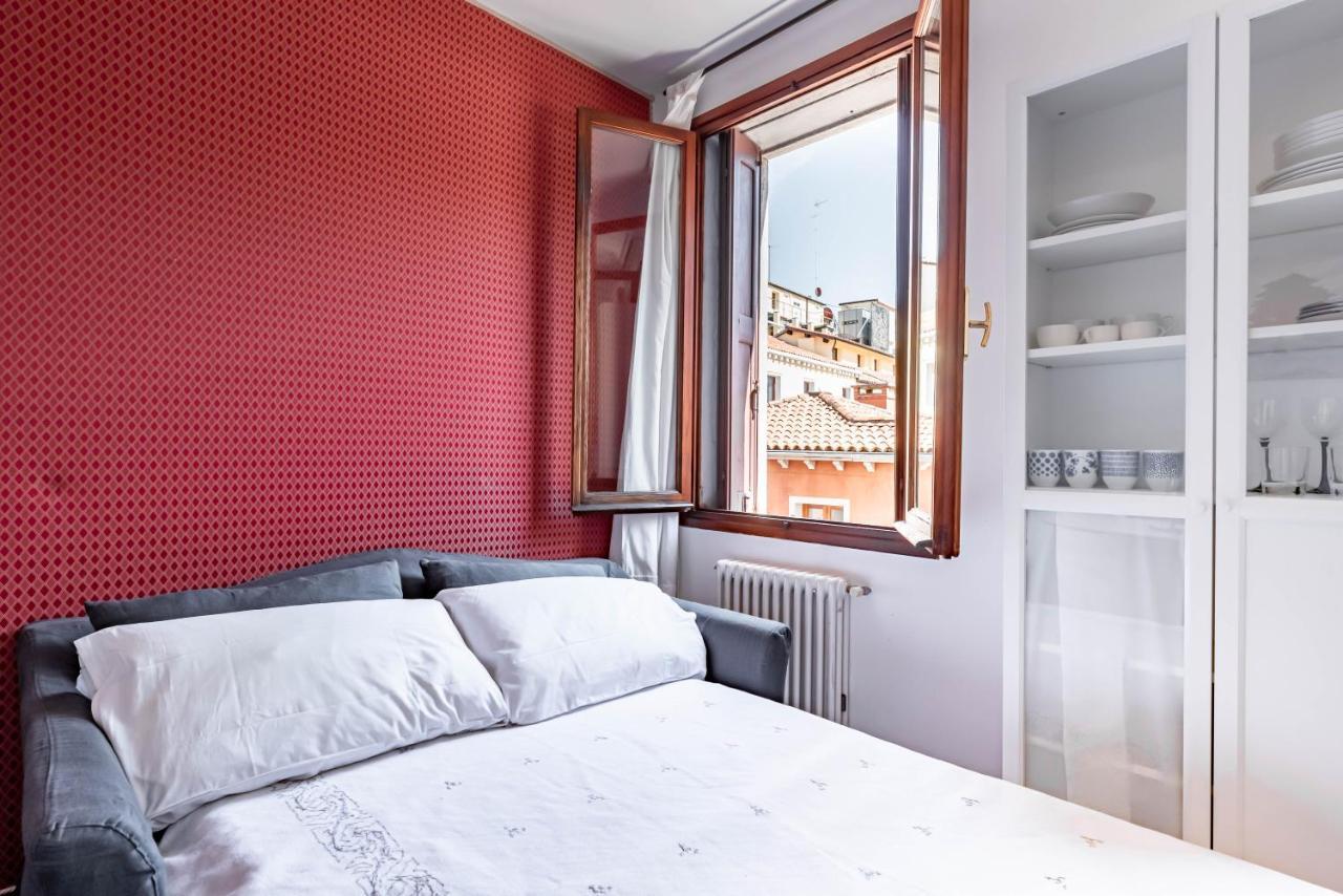 Apartamento Venezia-San Marco View On Luxury Shopping Street Exterior foto